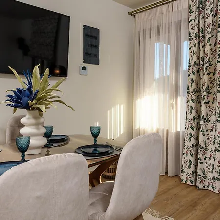 Апартаменты Enavlion Luxury Domes Панагия