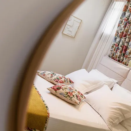 Enavlion Luxury Domes Апартаменты